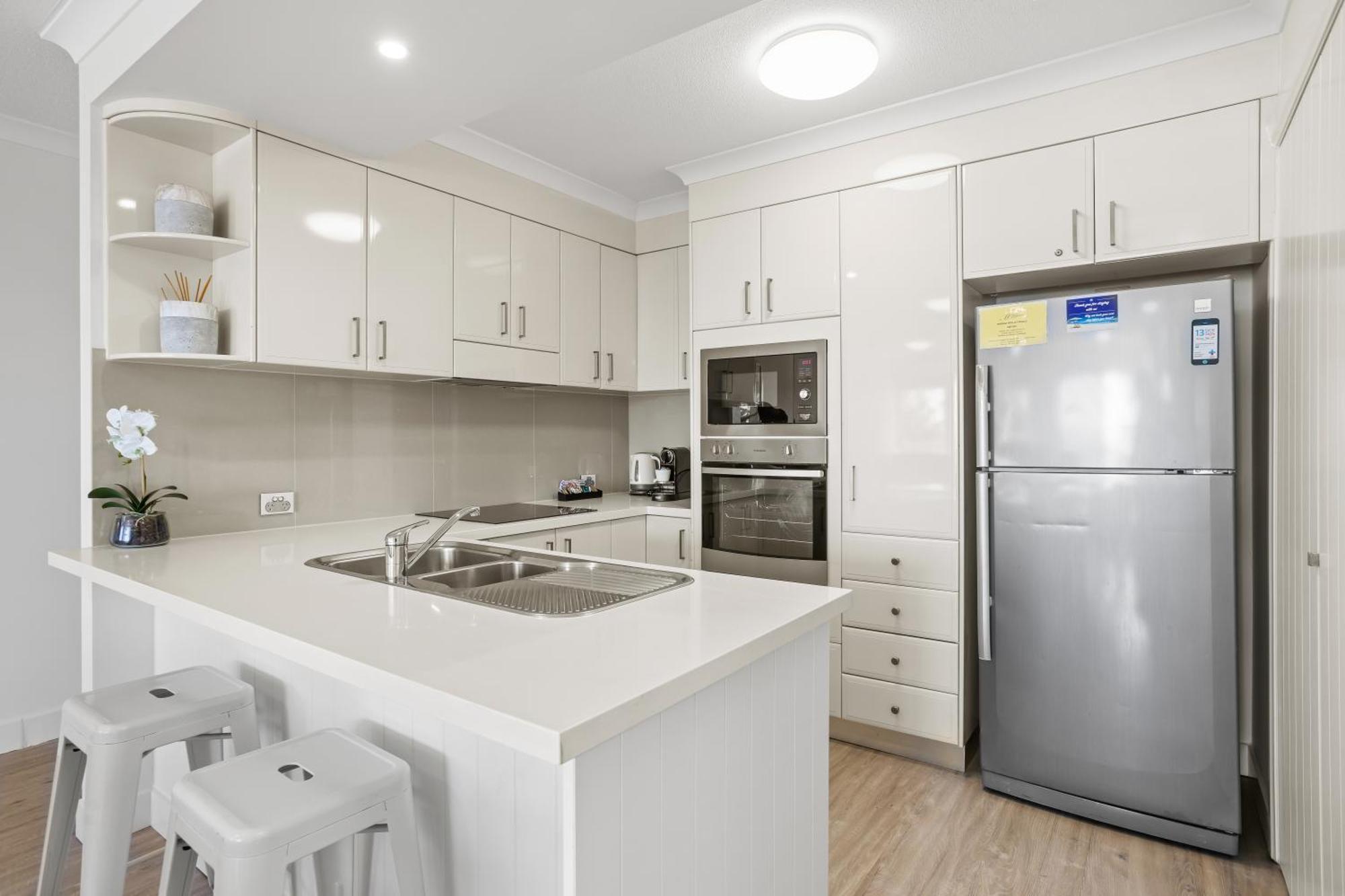 Ultiqa Burleigh Mediterranean Resort Gold Coast Eksteriør billede
